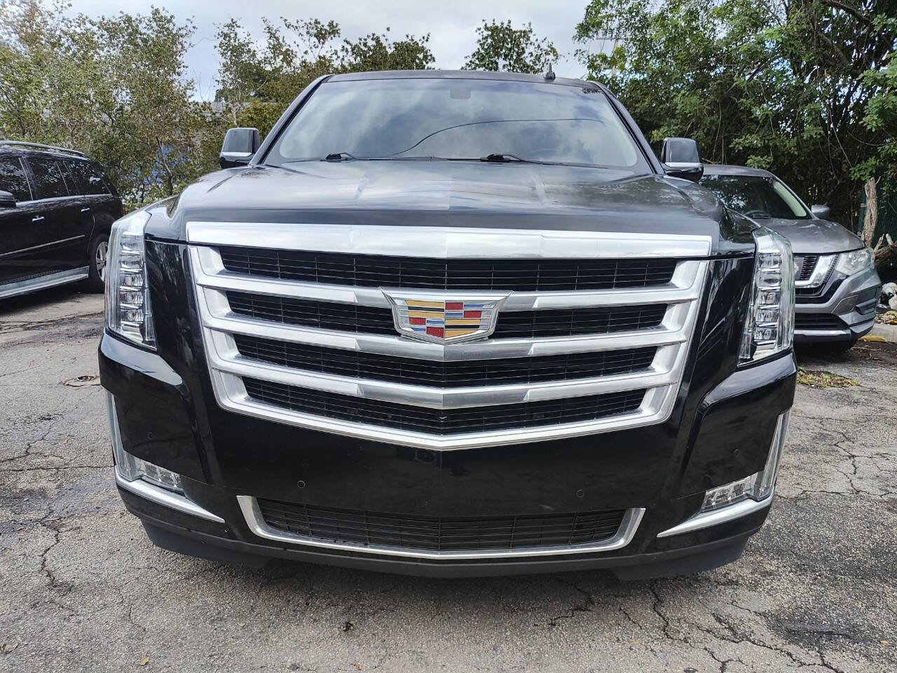 Used 2016 Cadillac Escalade ESV 2WD image 25