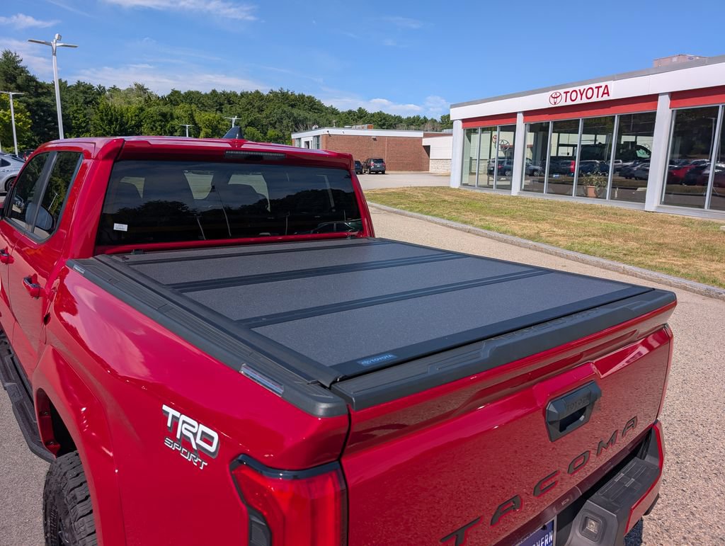 Used 2025 Toyota Tacoma TRD Sport AWD/4WD image 14