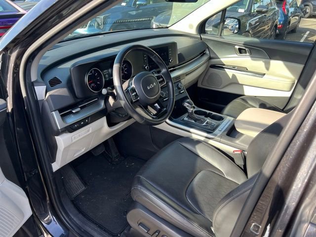 Certified 2024 Kia Carnival LX image 10
