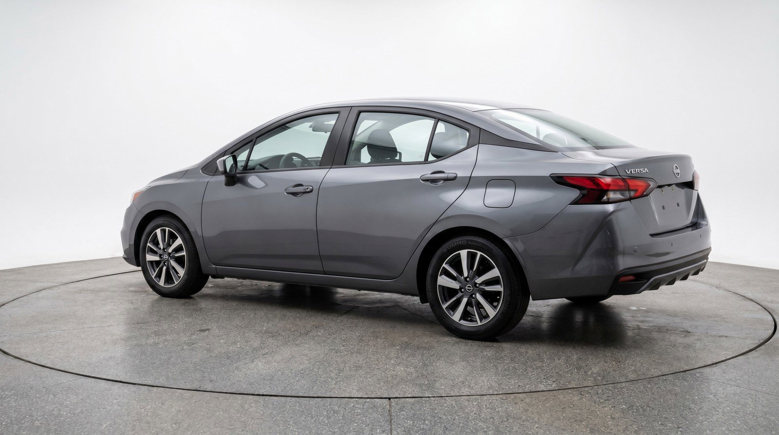 Used 2025 Nissan Versa SV FWD image 6