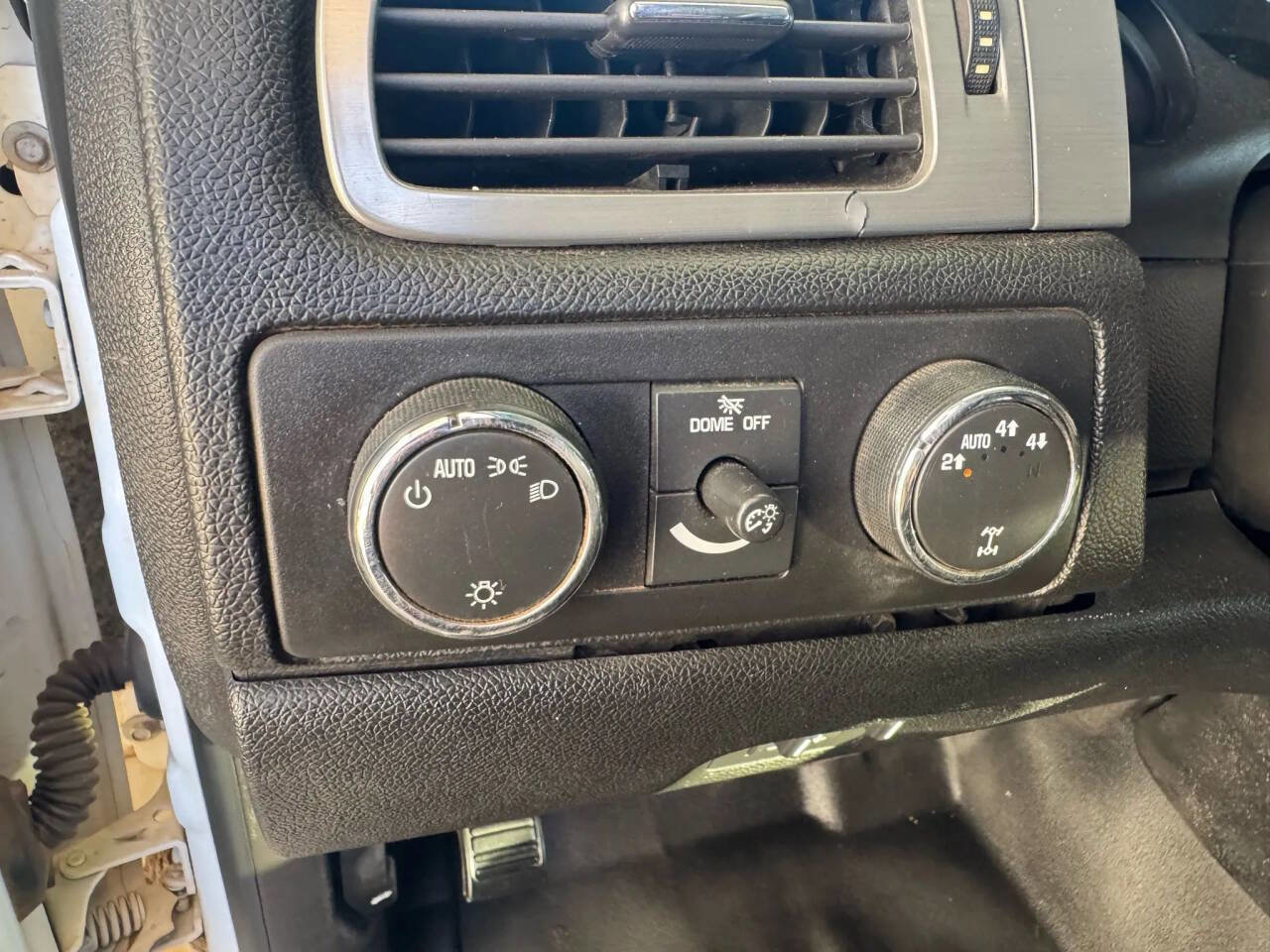 Used 2010 Chevrolet Tahoe LS image 16