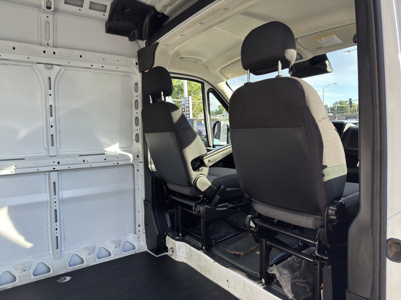 Used 2025 RAM ProMaster 2500 w/ Convenience Group FWD image 20