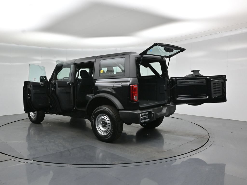 New 2026 Ford Bronco 4-Door AWD/4WD image 30
