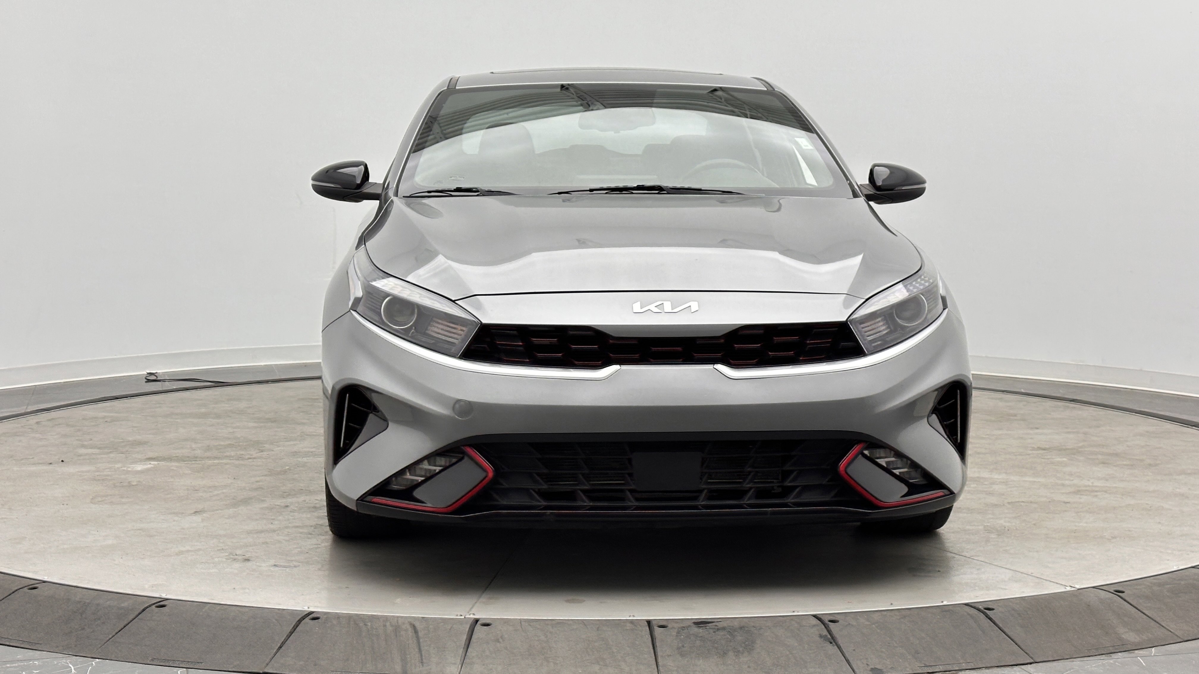 Used 2023 Kia Forte GT-Line w/ GT-Line Premium Package FWD image 2