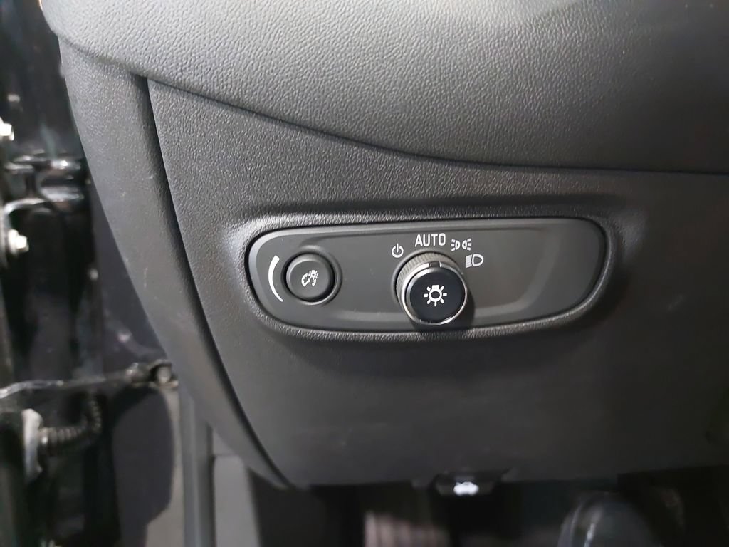 Used 2022 Chevrolet Equinox LT AWD/4WD image 40