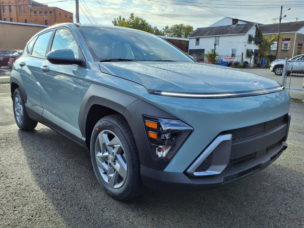 New 2027 Hyundai Kona SE FWD image 4