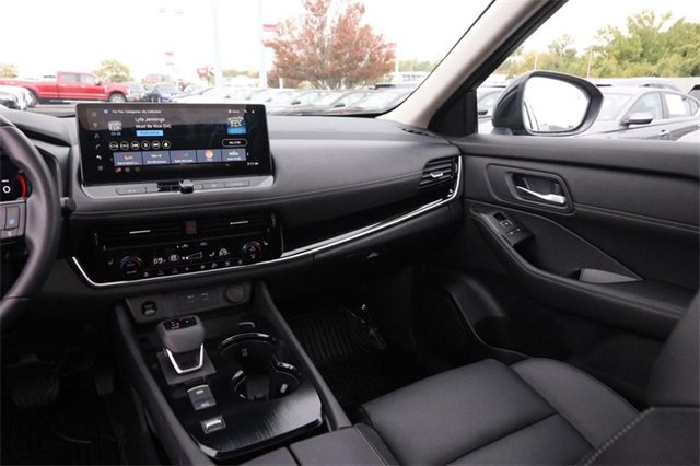 Certified 2024 Nissan Rogue SL w/ SL Premium Package image 26