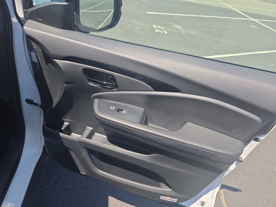 Certified 2023 Honda Passport Elite image 31