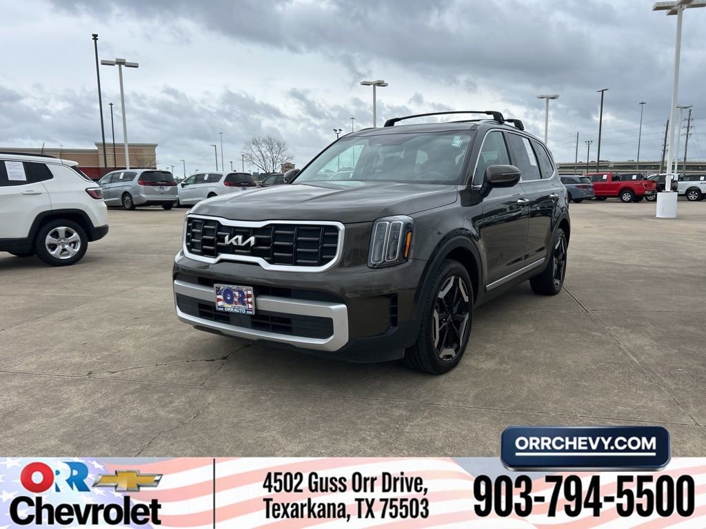 Used 2025 Kia Telluride S AWD/4WD image 1