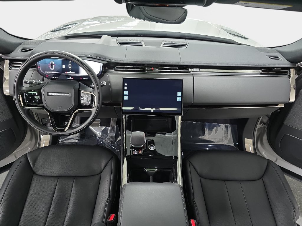 Used 2025 Land Rover Range Rover Sport Dynamic SE AWD/4WD image 12