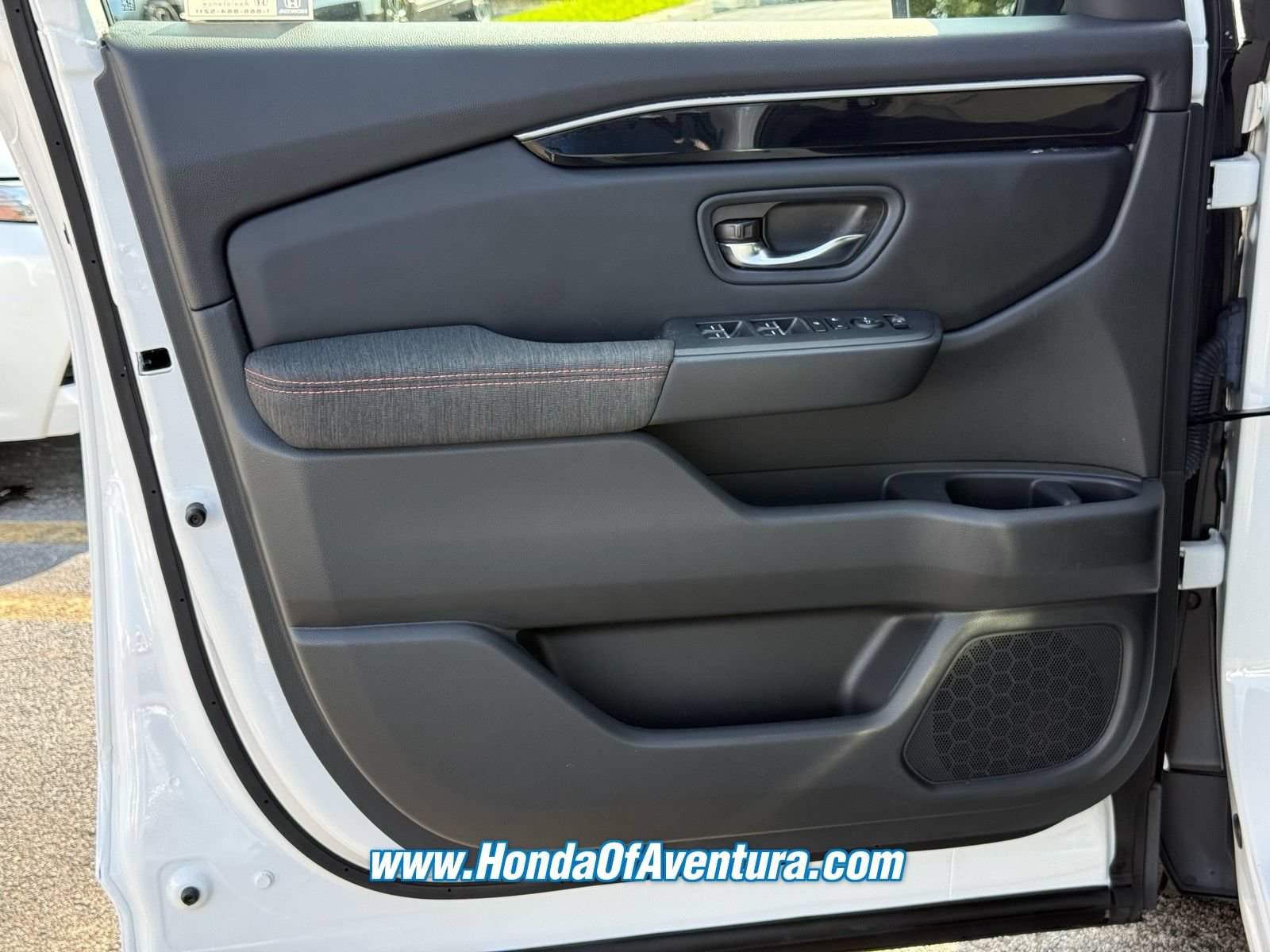 Certified 2023 Honda Pilot Sport image 21