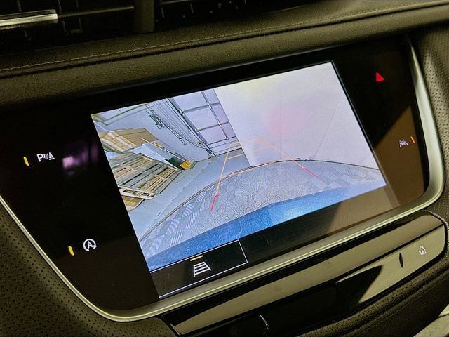 New 2025 Cadillac XT6 Luxury AWD/4WD image 11