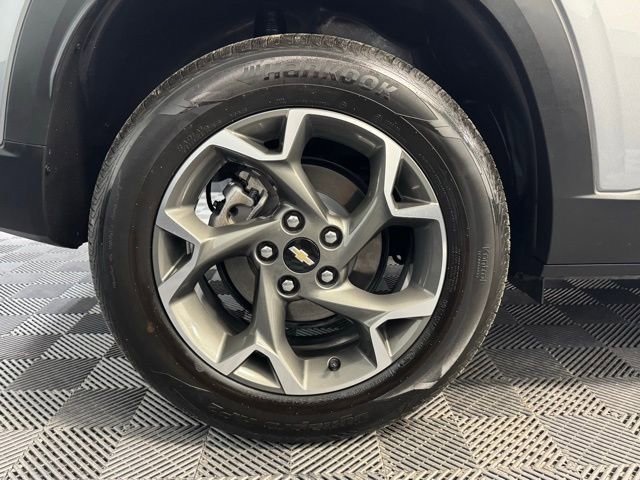 Used 2024 Chevrolet Trax LT image 40