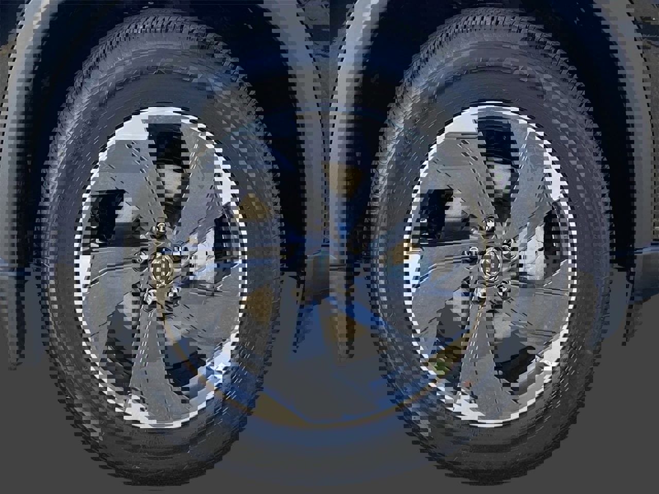 New 2026 Nissan Rogue SV image 7