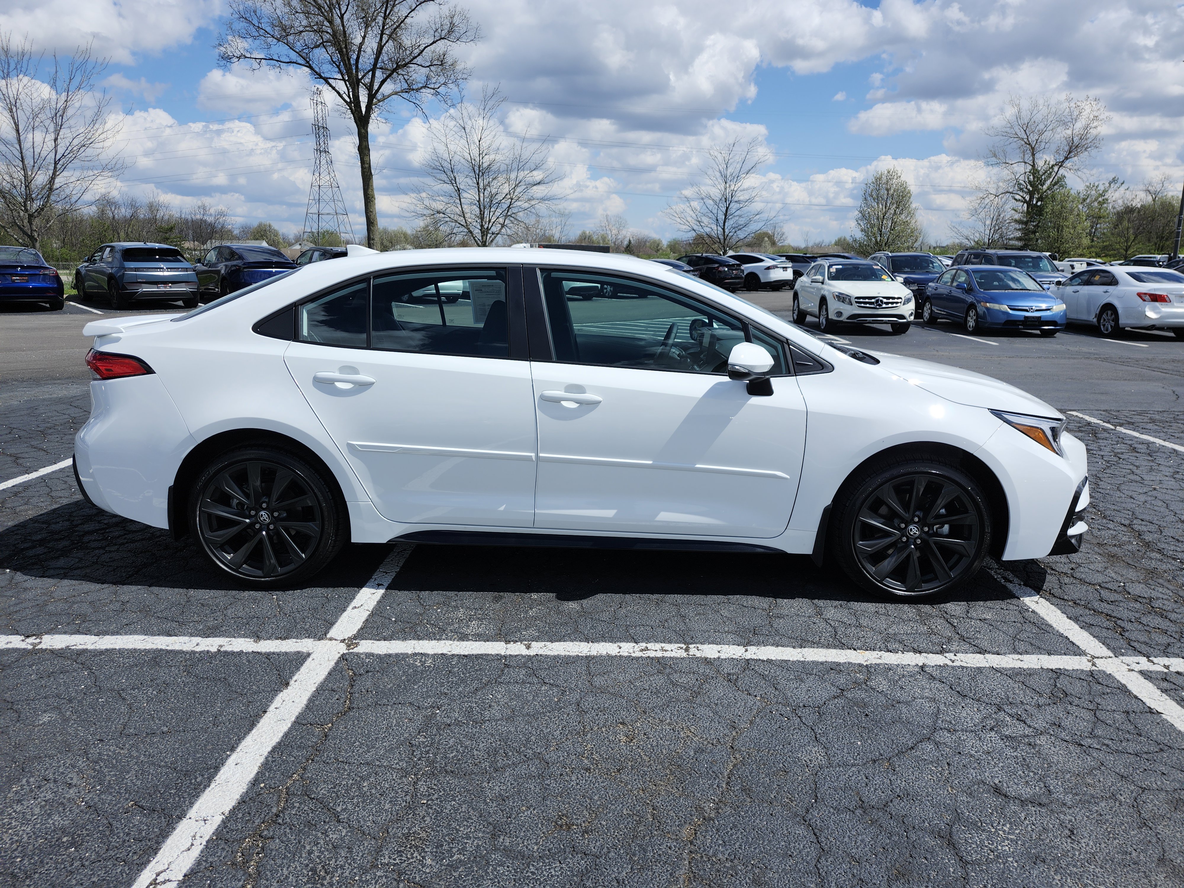 Used 2026 Toyota Corolla SE image 17