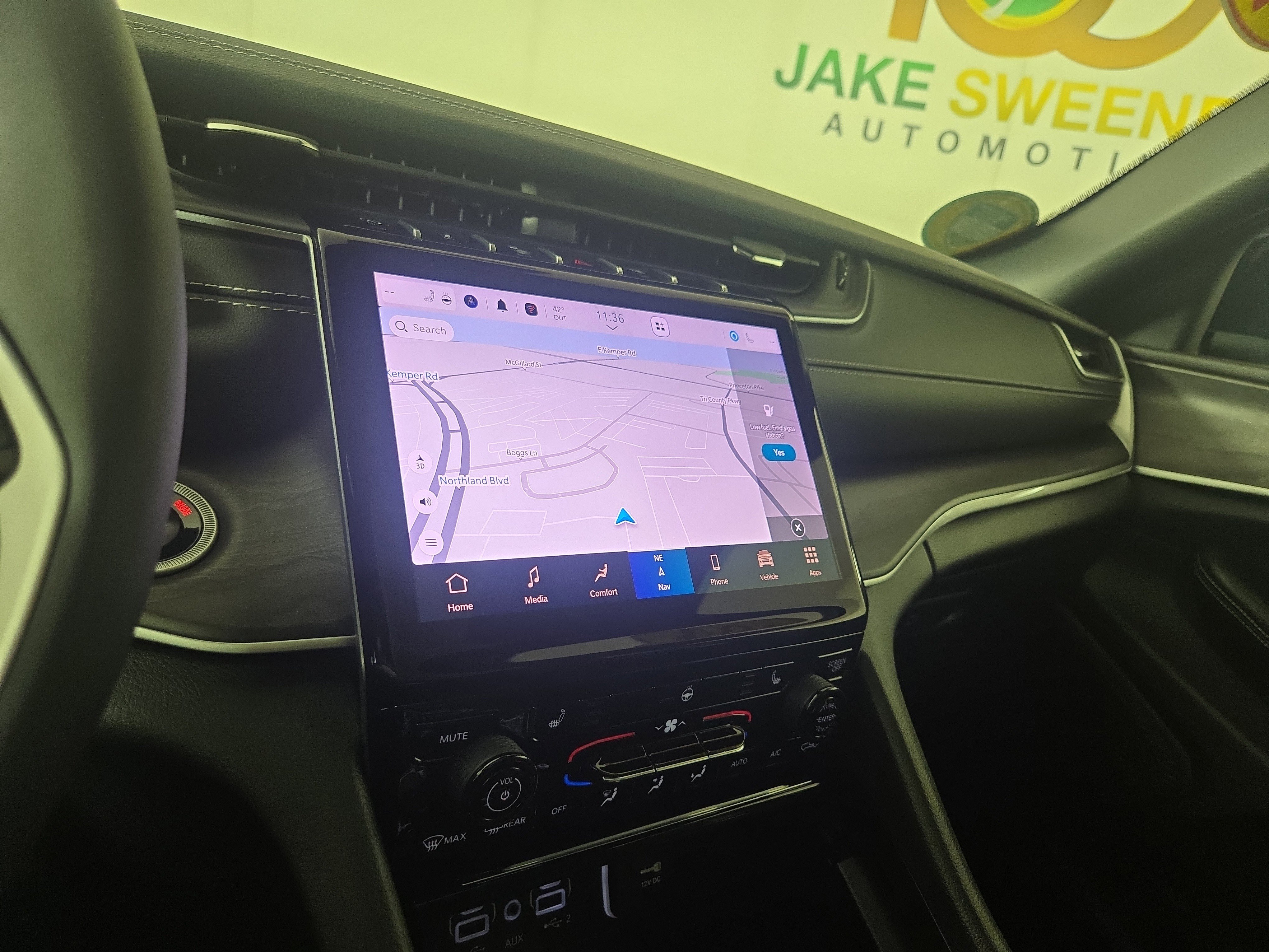 Certified 2024 Jeep Grand Cherokee L Limited image 22