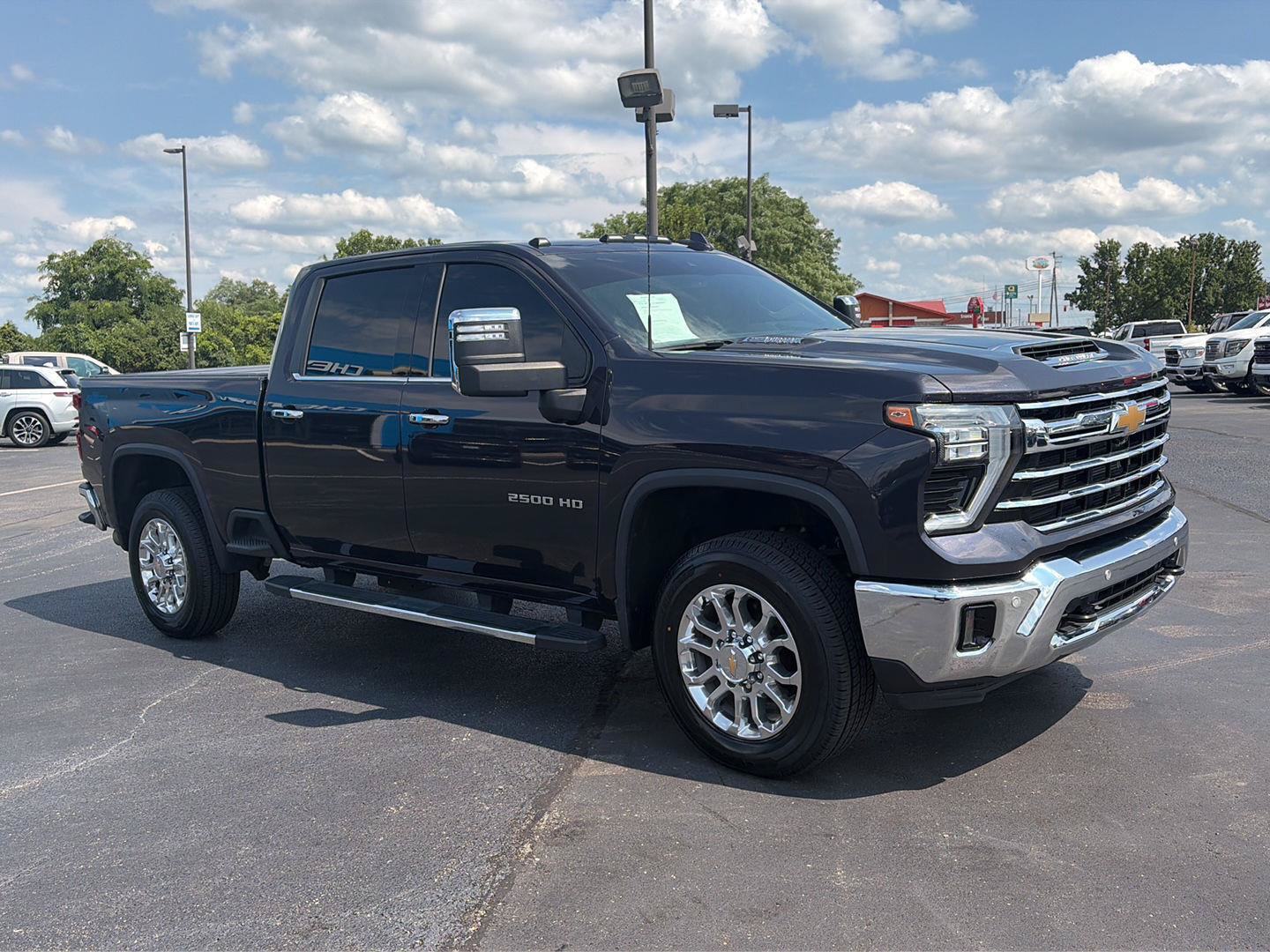 Used 2024 Chevrolet Silverado 2500 LTZ w/ LTZ Convenience Package AWD/4WD image 7
