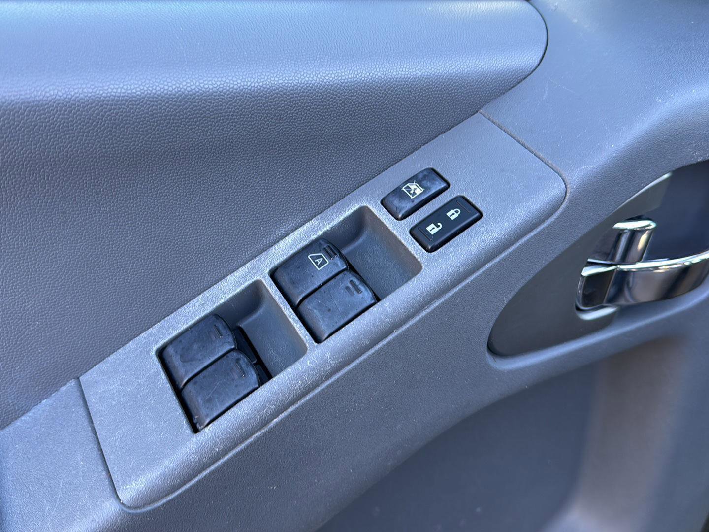 Used 2018 Nissan Frontier SV w/ Value Truck Package image 28