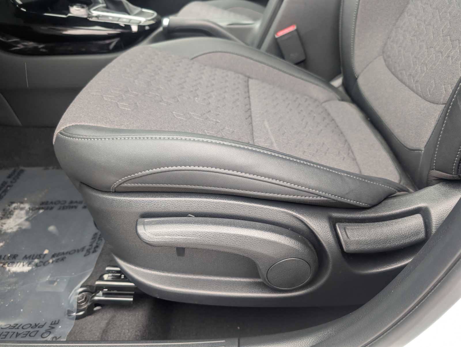 Used 2025 Kia Seltos S image 18