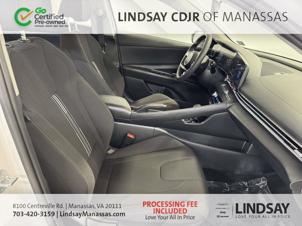 Used 2024 Hyundai Elantra SEL FWD image 14