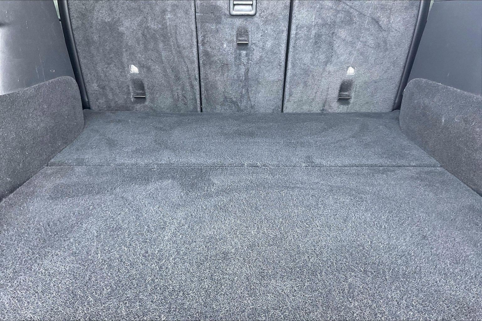 Used 2022 Tesla Model Y Long Range image 25