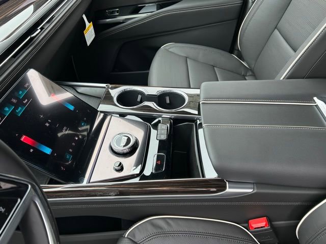 New 2026 Cadillac Escalade Luxury w/ Touring Package image 32