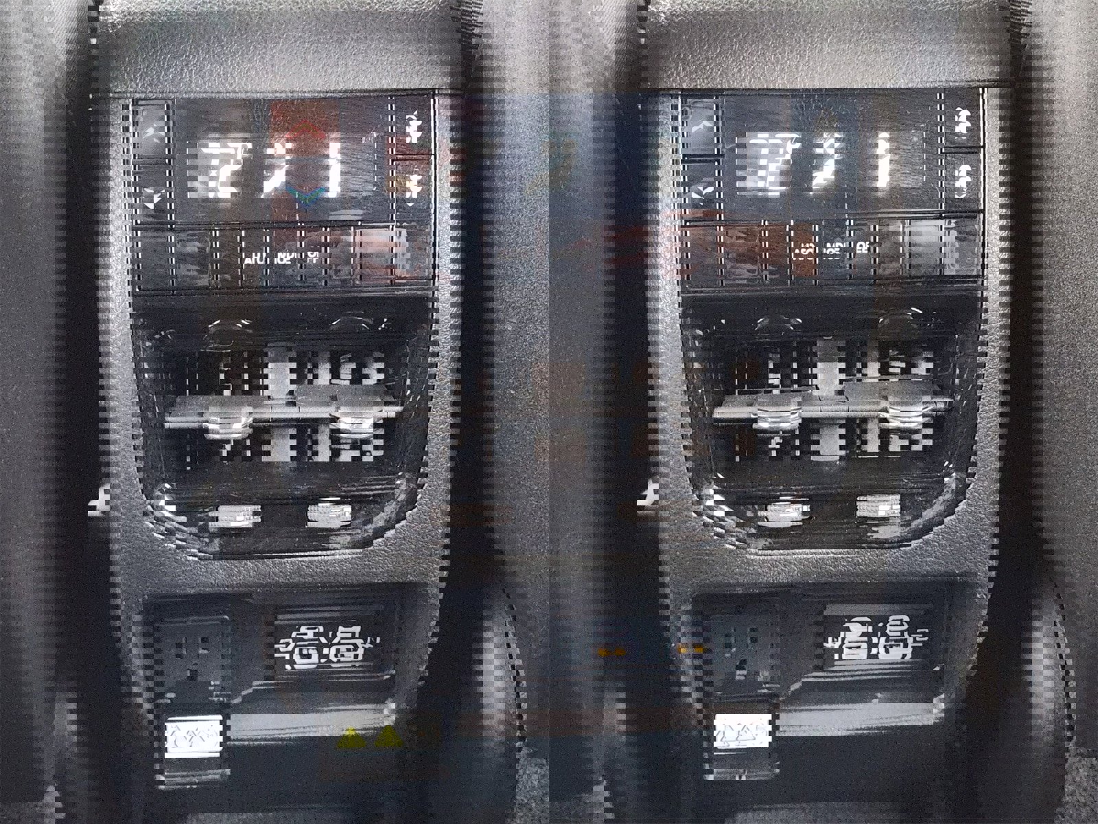 Certified 2024 Jeep Grand Cherokee L Laredo image 36