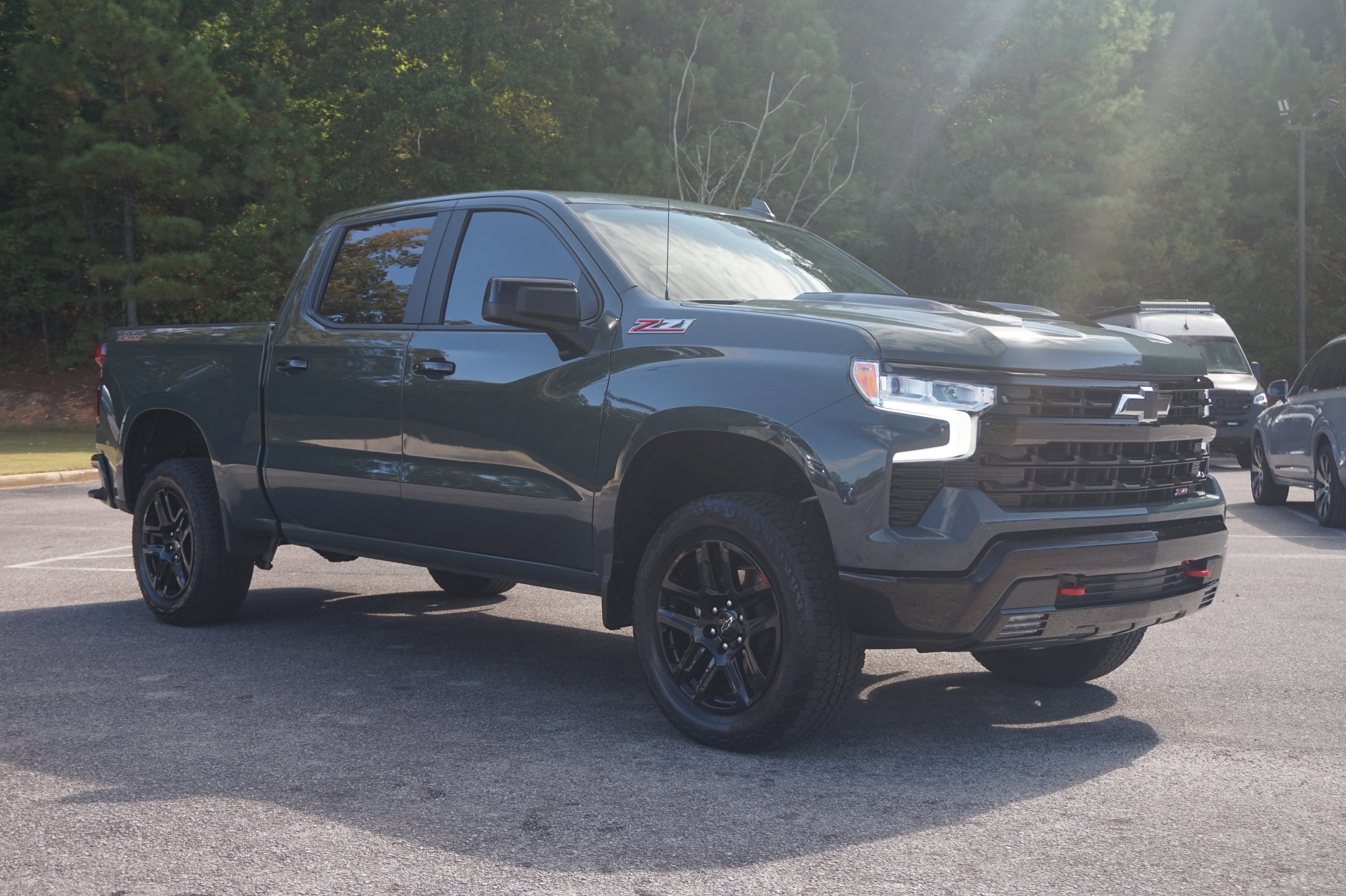 Used 2025 Chevrolet Silverado 1500 LT Trail Boss w/ Convenience Package II image 12