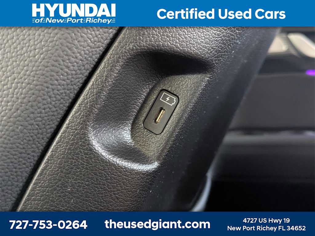 Used 2024 Hyundai Palisade Limited image 23