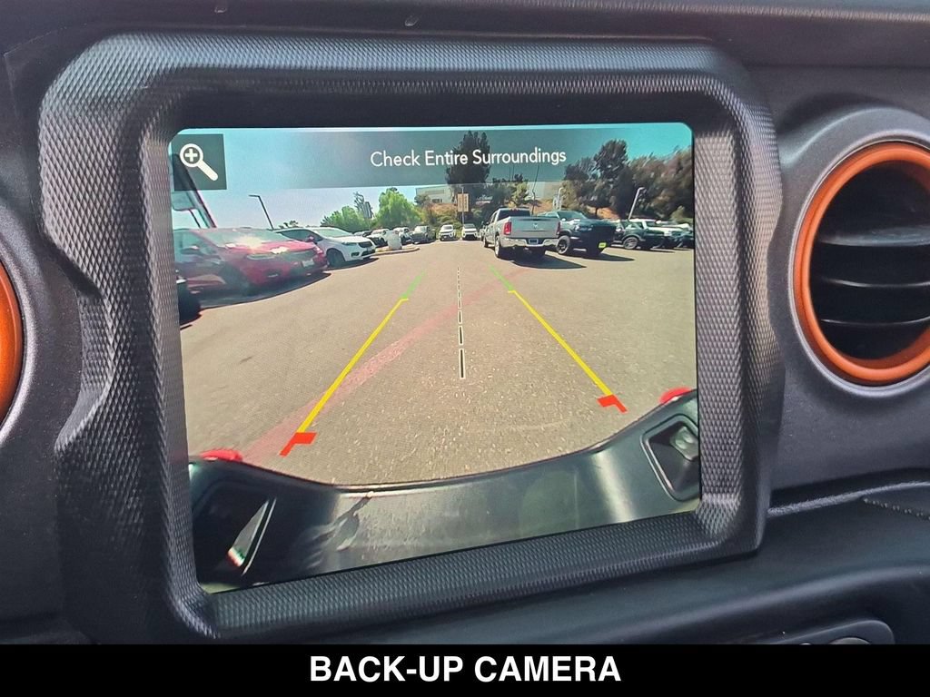 Used 2023 Jeep Gladiator Mojave w/ Cold Weather Group AWD/4WD image 21