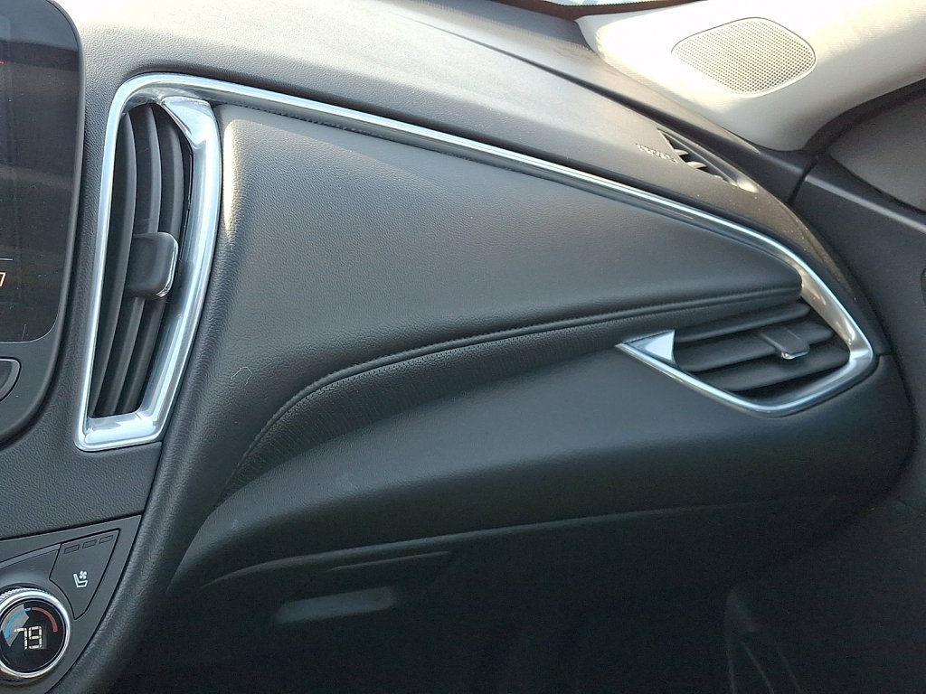 Used 2024 Chevrolet Malibu LT FWD image 30