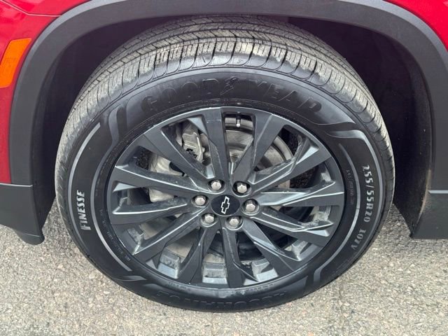 Used 2023 Chevrolet Traverse RS image 11