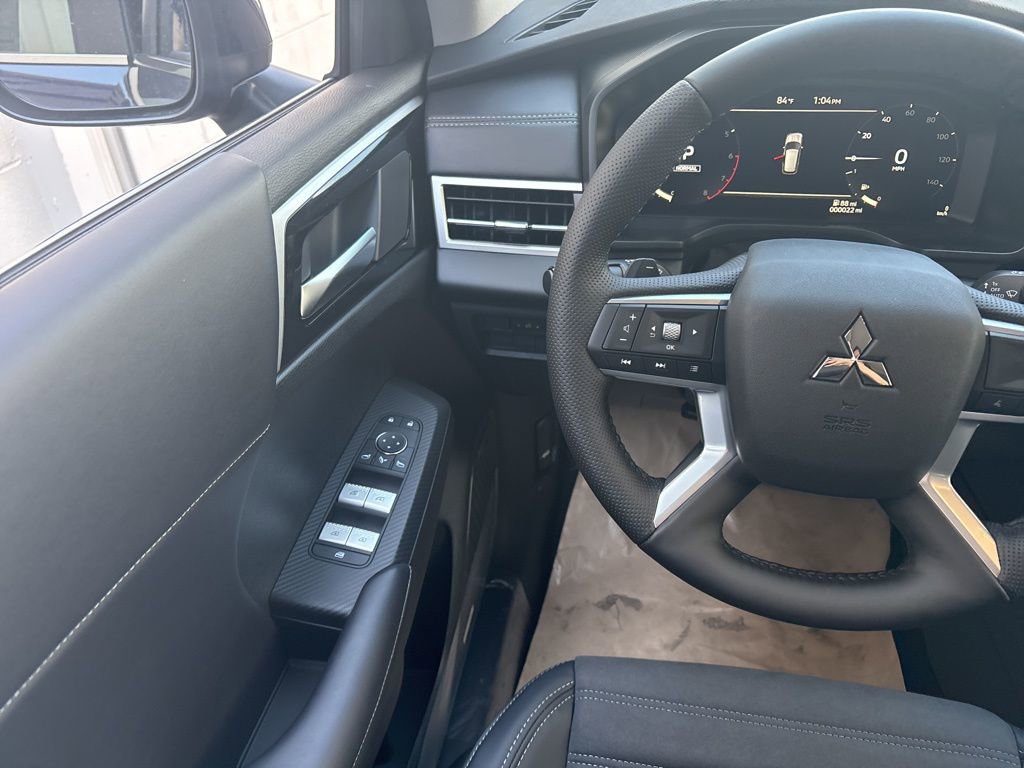 New 2026 Mitsubishi Outlander FWD image 22