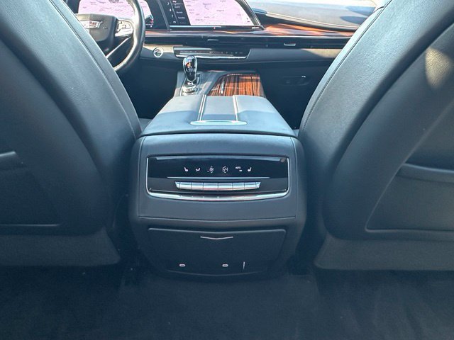 Used 2023 Cadillac Escalade Premium Luxury AWD/4WD image 29