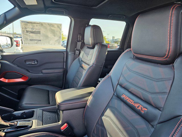 New 2025 Nissan Frontier PRO-4X w/ Pro Premium Package image 25