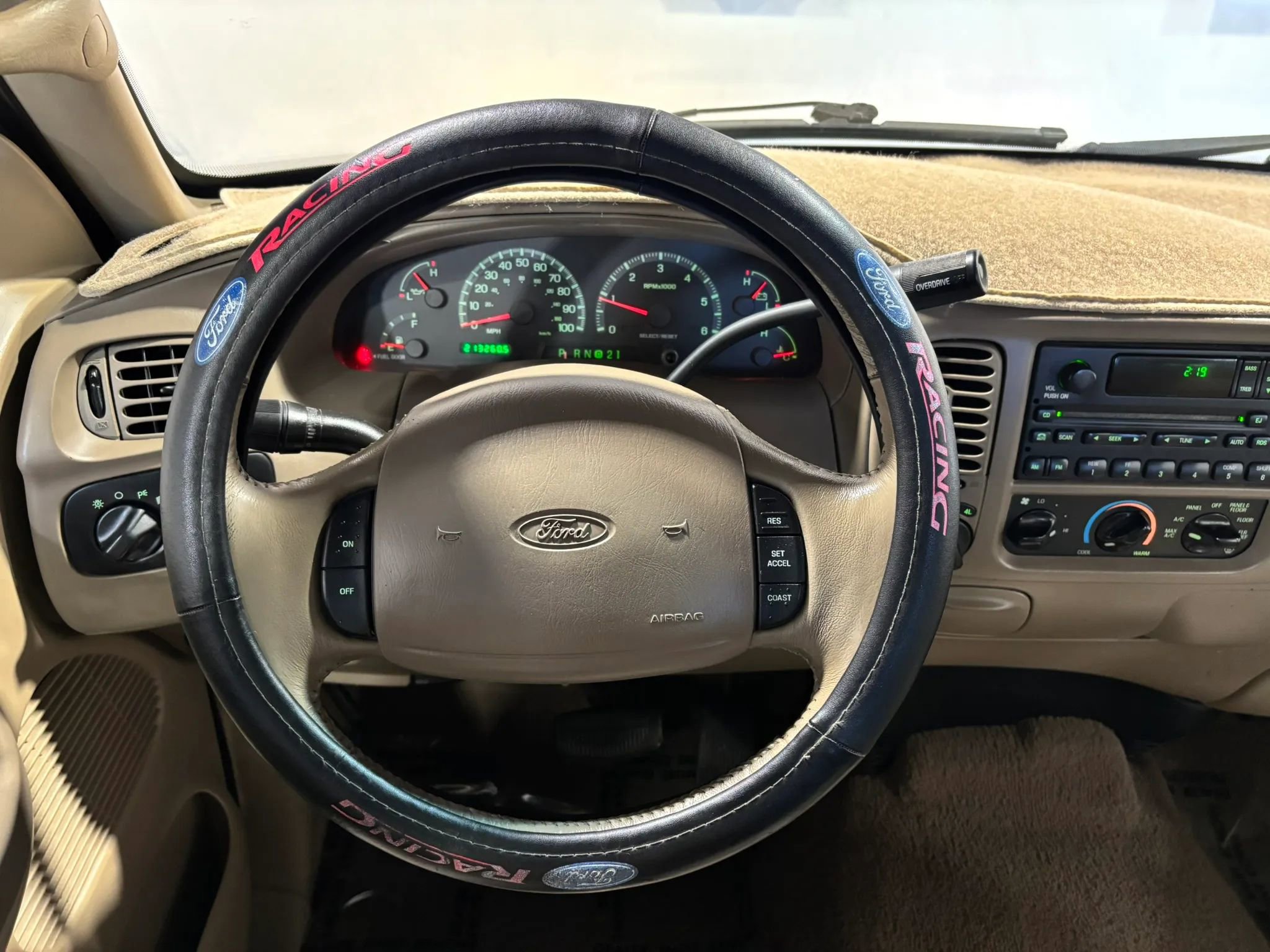 Used 2001 Ford F150 XLT AWD/4WD image 13