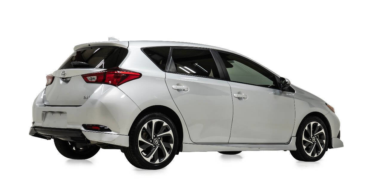 Used 2017 Toyota Corolla iM FWD image 3