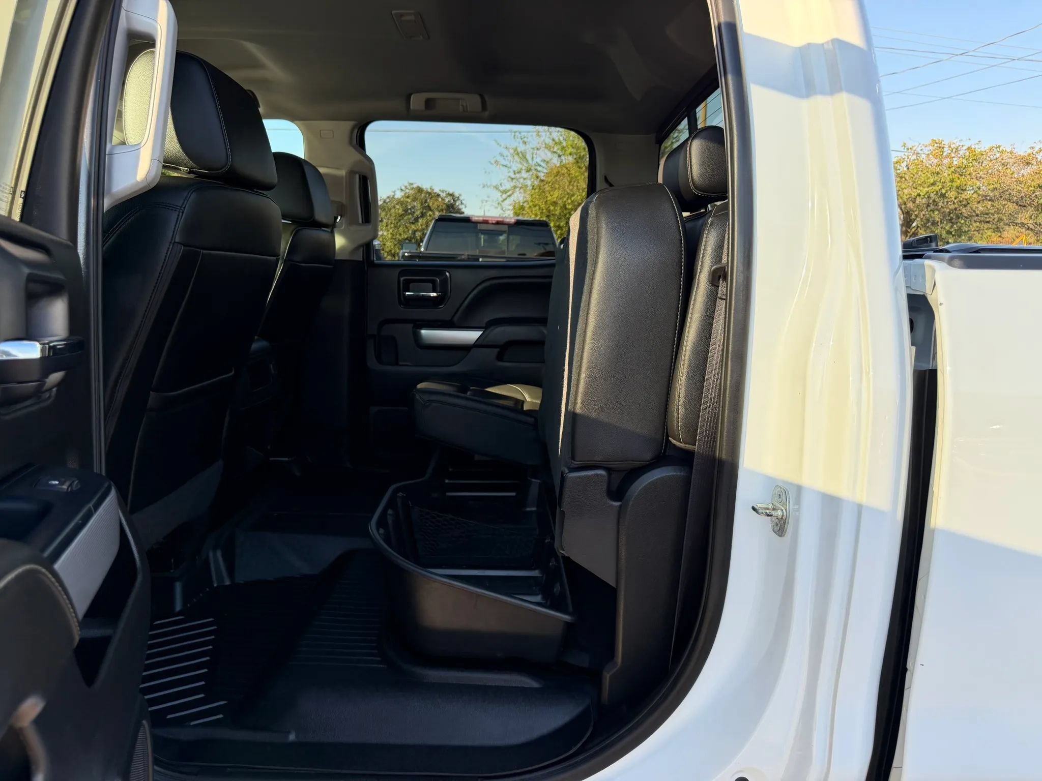 Used 2019 Chevrolet Silverado 2500 LTZ w/ Duramax Plus Package AWD/4WD image 19