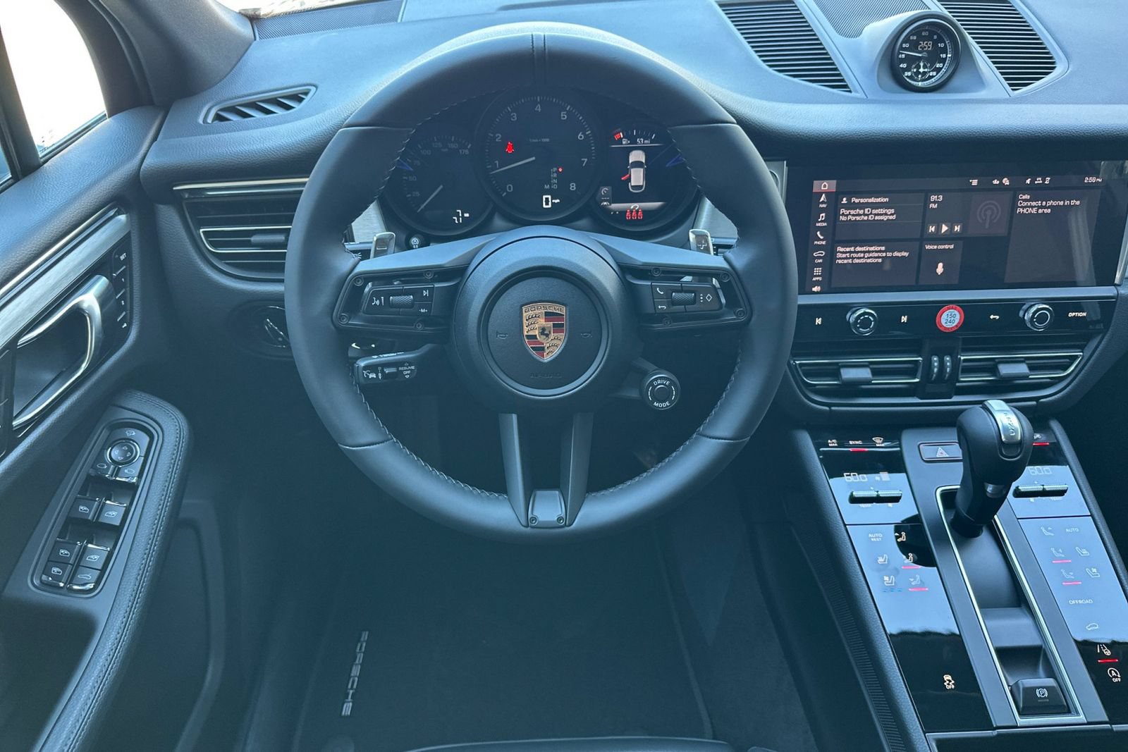 New 2026 Porsche Macan AWD/4WD image 16