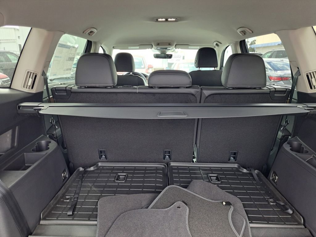 New 2026 Volkswagen Atlas SE image 24