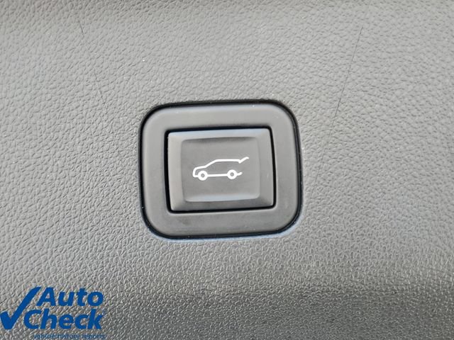 Certified 2023 Cadillac Escalade ESV Sport Platinum AWD/4WD image 11