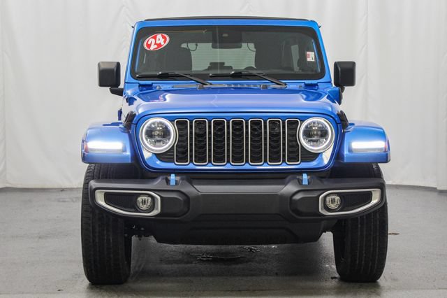 Used 2024 Jeep Wrangler Unlimited Sahara w/ Safety Group AWD/4WD image 4