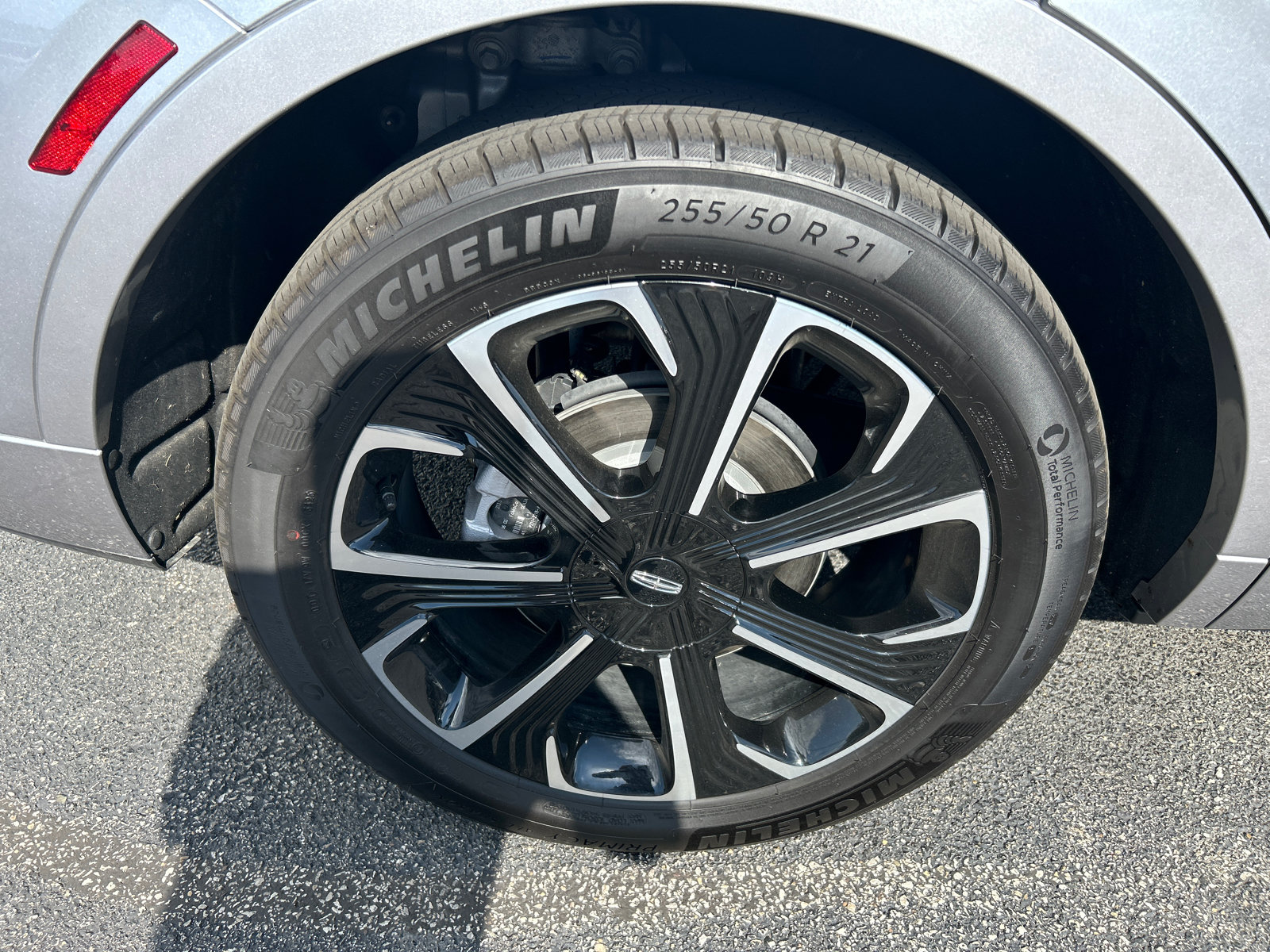 New 2026 Lincoln Nautilus Reserve AWD/4WD image 11