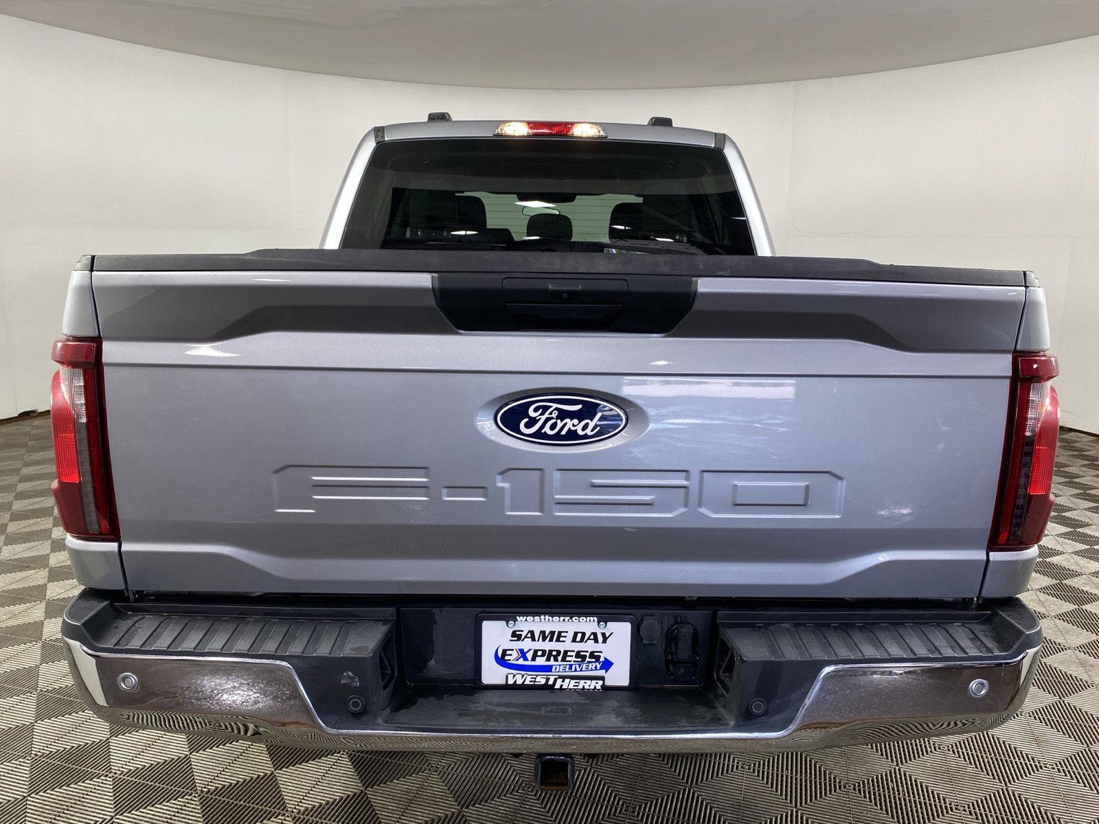 Used 2025 Ford F150 XLT w/ Equipment Group 301A Standard AWD/4WD image 6