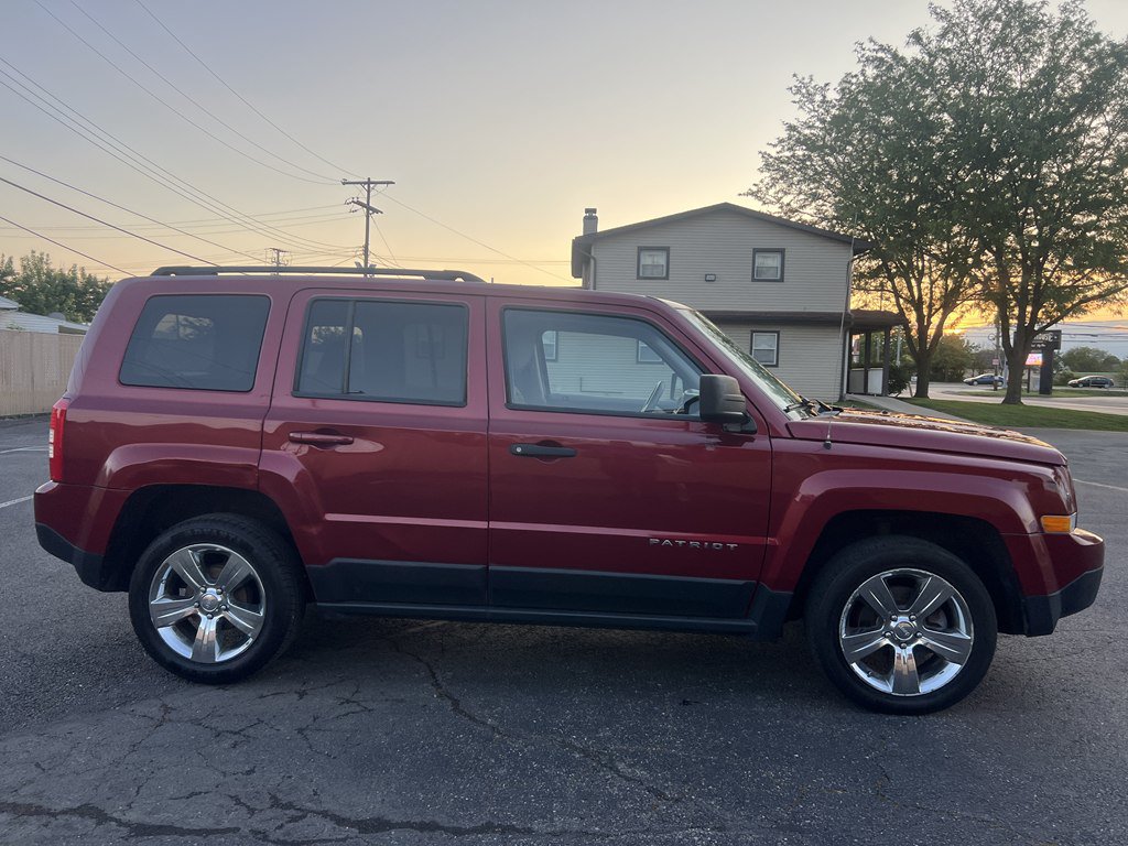 Used 2012 Jeep Patriot Sport w/ Tire & Wheel Group FWD image 6