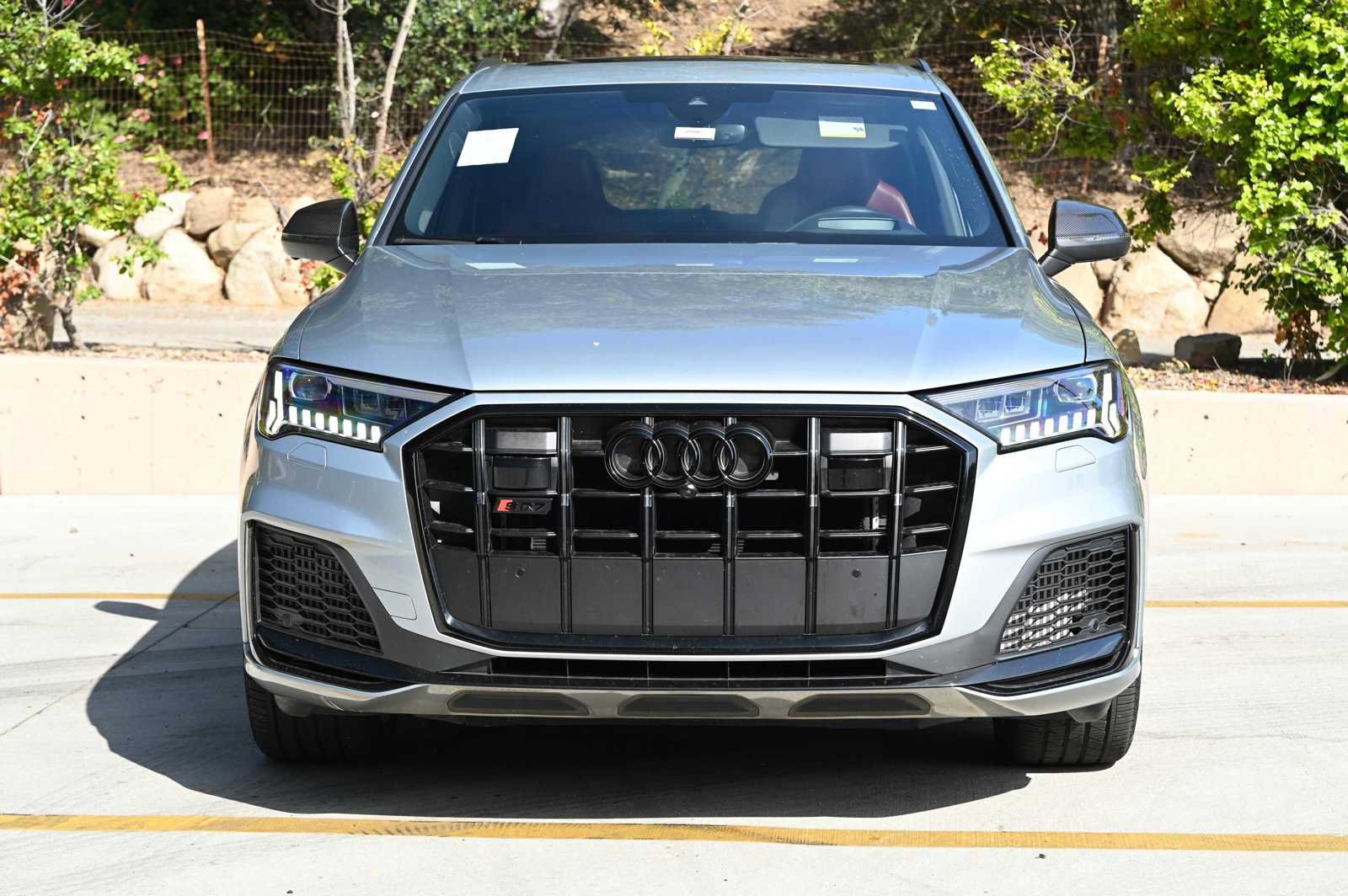 Used 2023 Audi SQ7 Prestige AWD/4WD image 2
