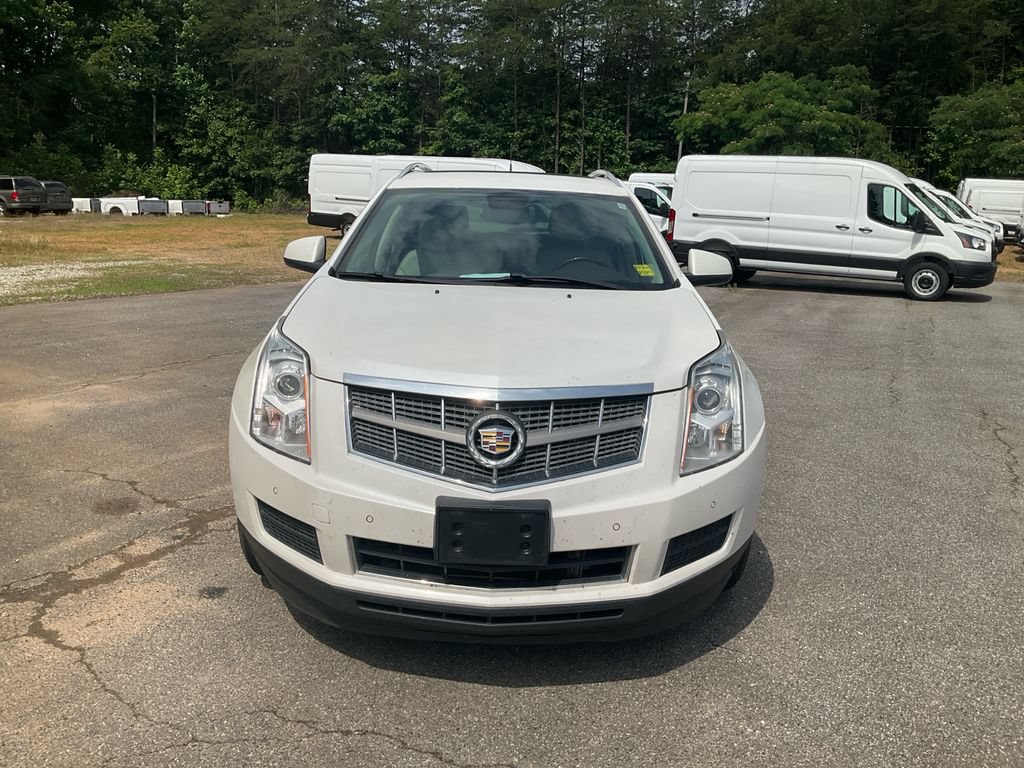 Used 2011 Cadillac SRX Luxury FWD image 2