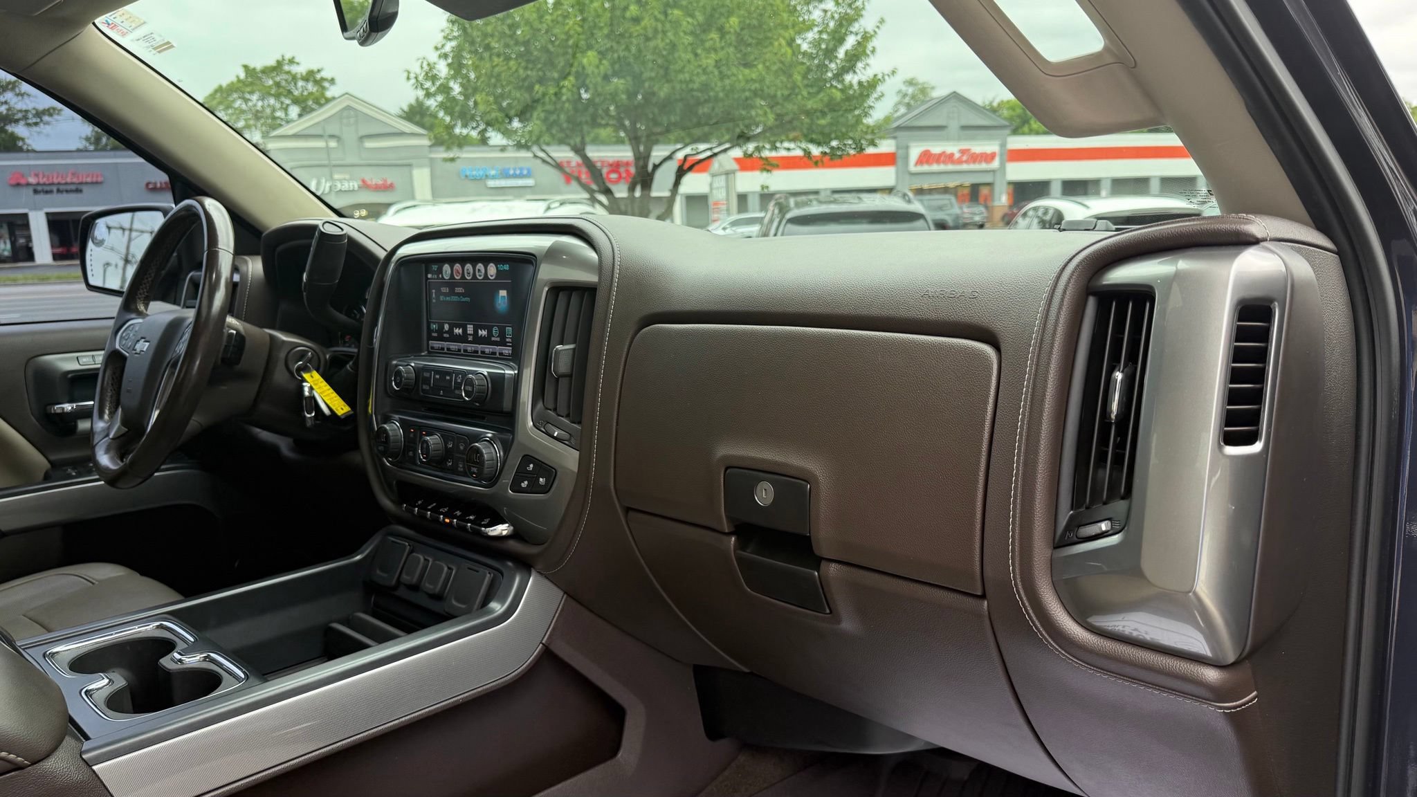 Used 2018 Chevrolet Silverado 1500 LTZ Z71 w/ Centennial Edition AWD/4WD image 29