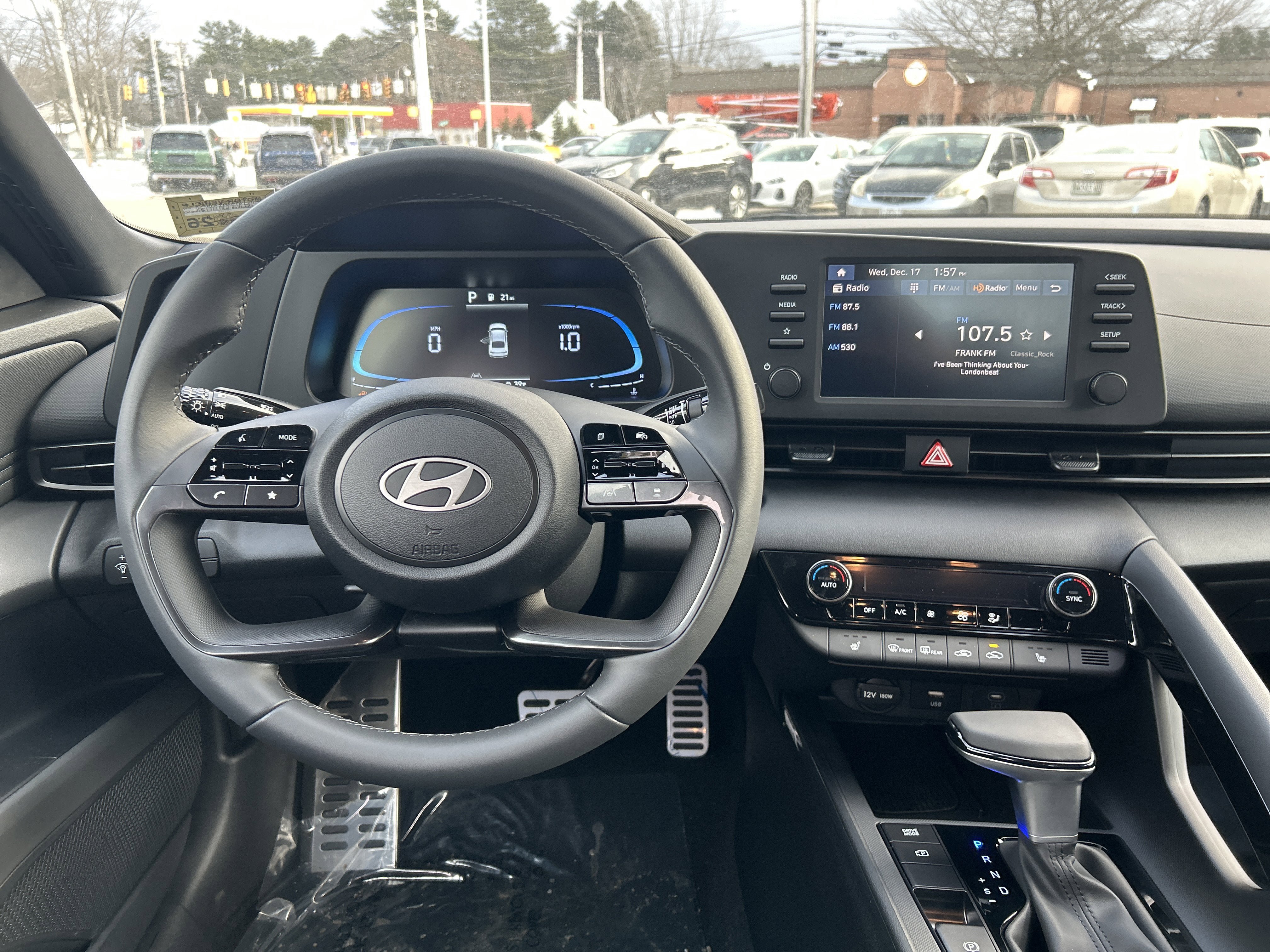 New 2026 Hyundai Elantra SEL Sport Premium image 19