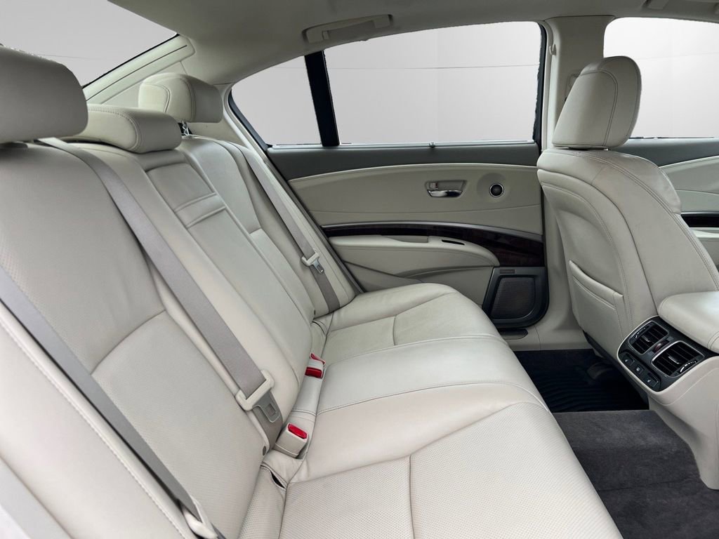 Used 2016 Acura RLX Sport Hybrid w/ Advance Pkg image 17